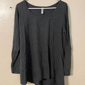 Gray Lularoe top